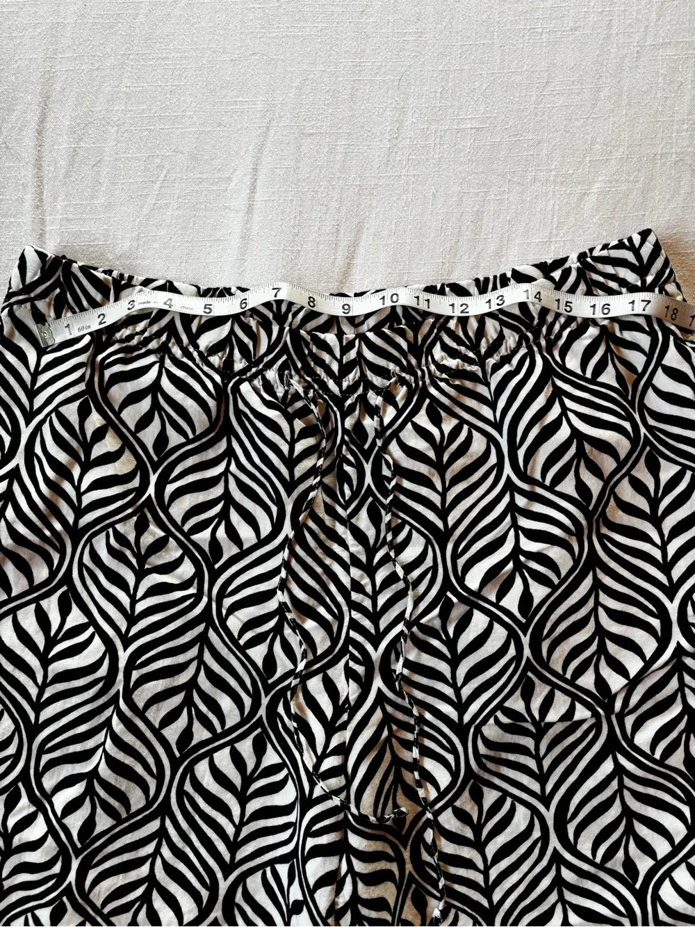 H&M Black & Cream Wide-Leg Pants sz XL Vacation Boho